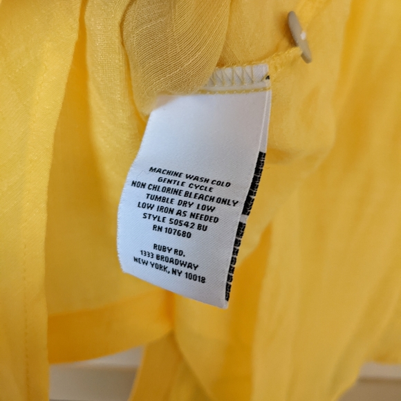 Ruby Road Yellow Flowy Lightweight Button Down Blouse with Tie Waist Size Medium - Picture 7 of 8